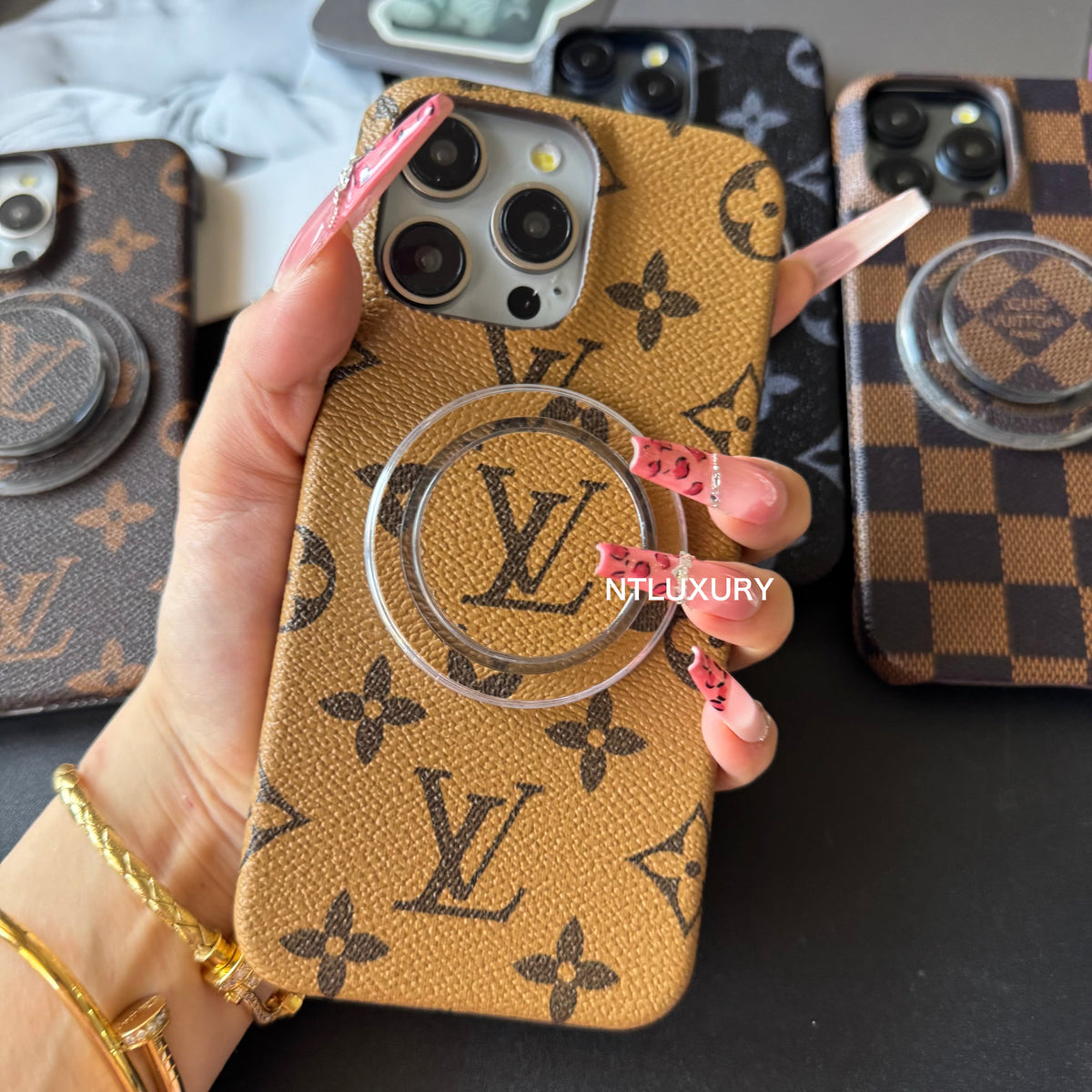 Coque de téléphone Love traditionnelle avec support MagSafe pour iPhone (Amour jaune)