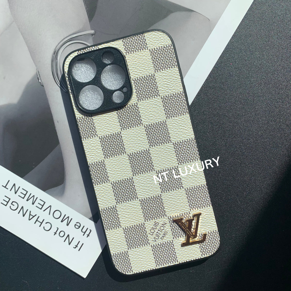 Traditional Phone Case with Camera Protection (White Latticed)