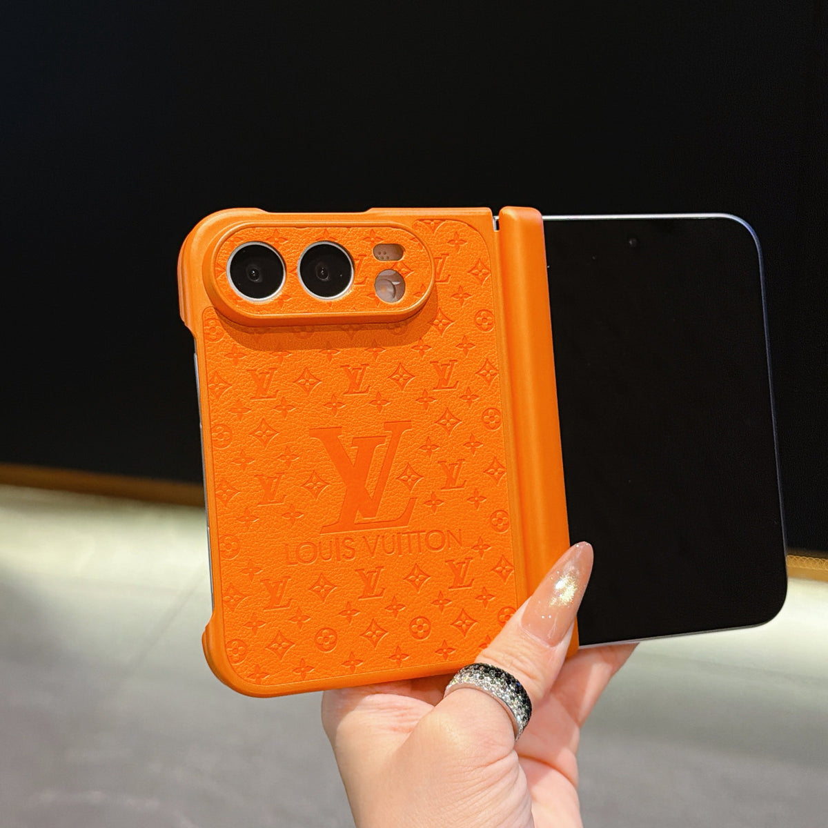 Classic Love Girl Phone Case For iPhone Duo with Middle Protection