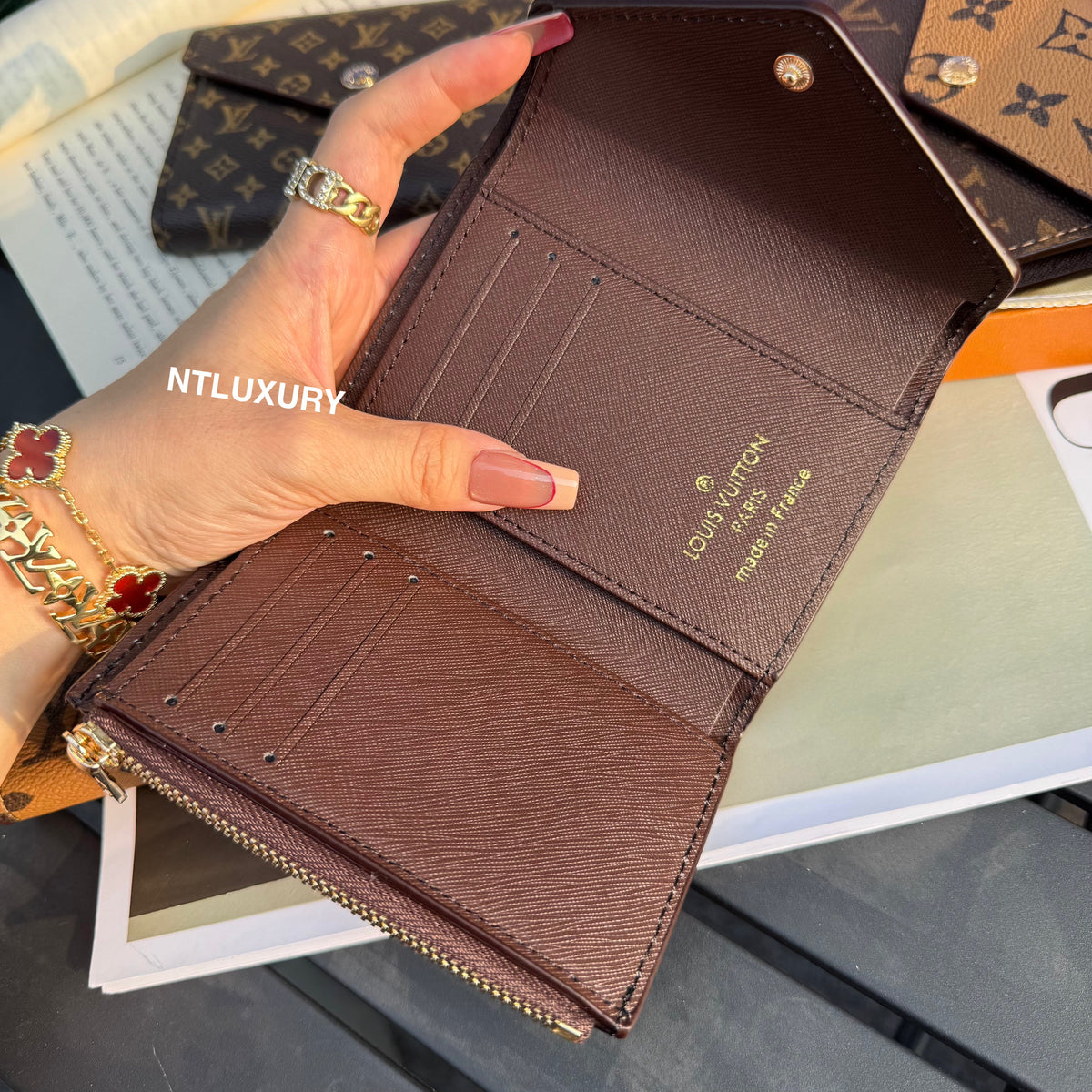 Traditional Design Love Cute Wallet (Latticed)