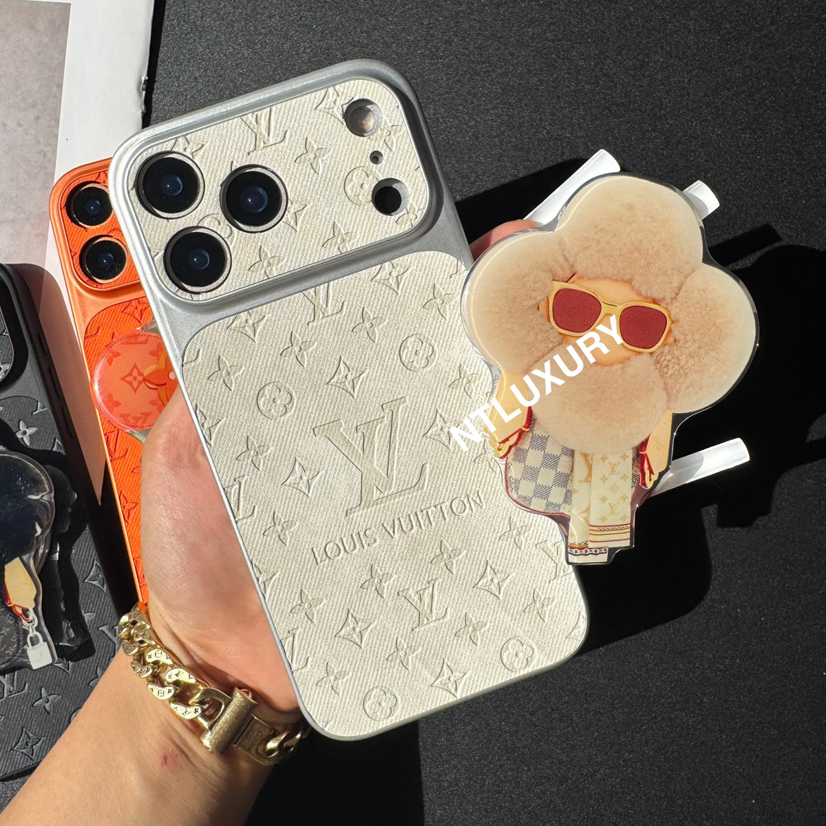 Coque de téléphone en jean Orange Juice avec support Magsafe (Poupée)
