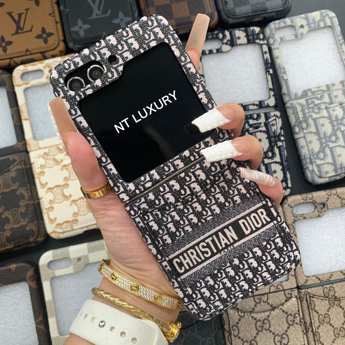 Vintage Floral Case For Z-Flip Series with Pocket (Middle Dove)