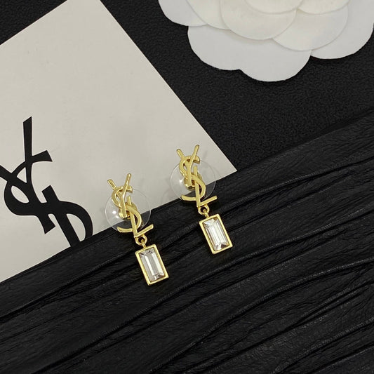 Yes Pearl Vintage Girl Design 3 Set (Earrings+Bracelet +Necklace)- Gold