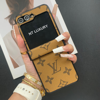 Coque Samsung motifs floraux traditionnels pour la série Z-Flip
