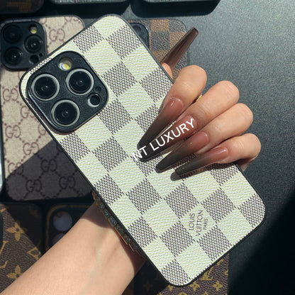 Traditional Phone Case with Camera Protection (White Latticed)