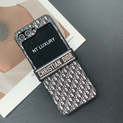 Coque Samsung motifs floraux traditionnels pour la série Z-Flip