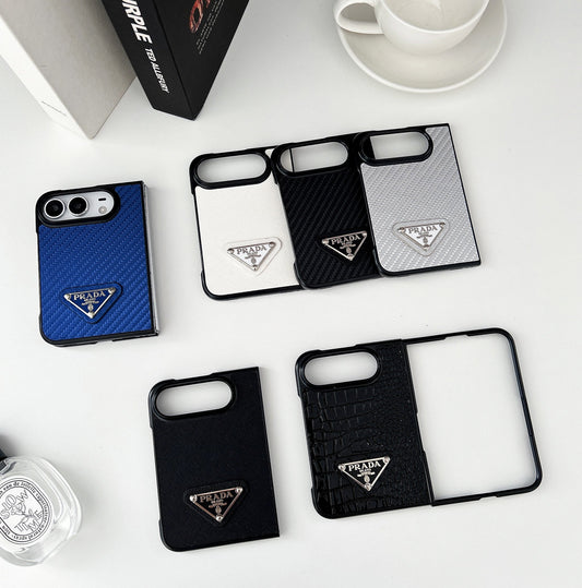Capa para Telemóvel PD com Design em Fibra de Carbono Imitada para iPhone Duo