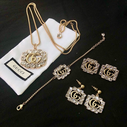 Good Diamond Design Earrings/ Bracelet/Necklace  (Set)
