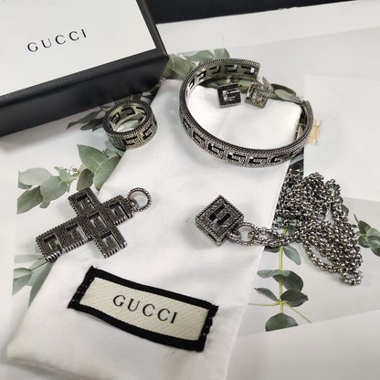 Boucles d'oreilles, collier, bracelet et bague Gucci vintage