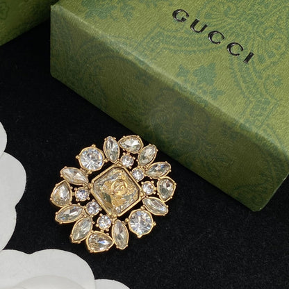 Gute Diamantmädchenbrosche