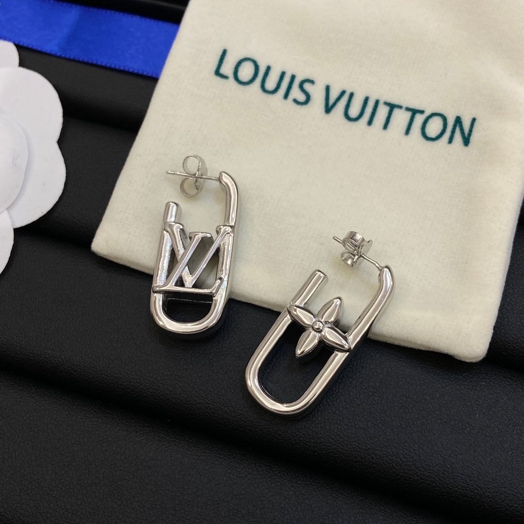Love Cute Fine Earrings Hoop