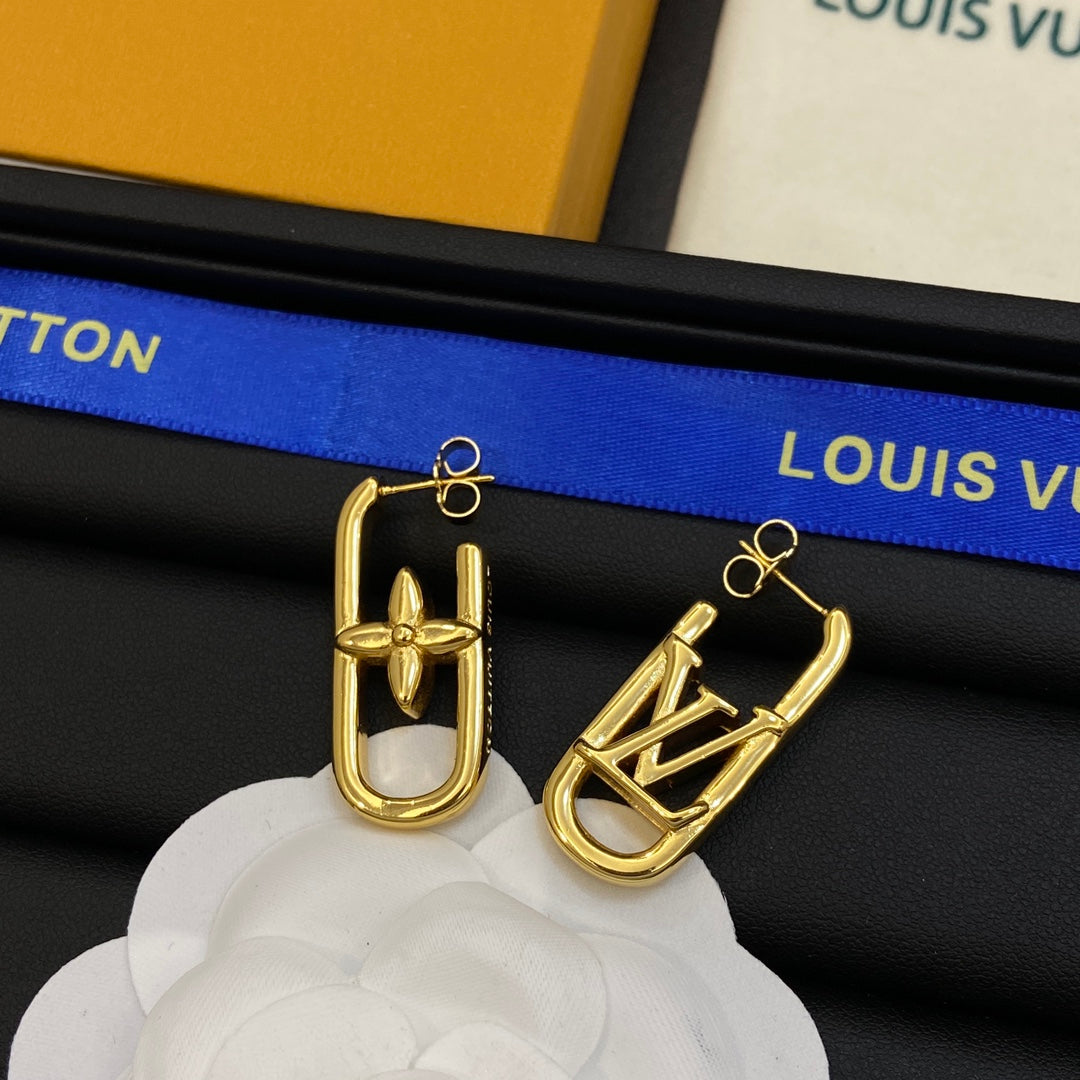 Love Cute Fine Earrings Hoop