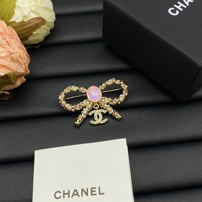 Elegante CC Mädchen Brosche