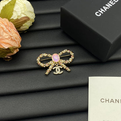 Elegante CC Mädchen Brosche