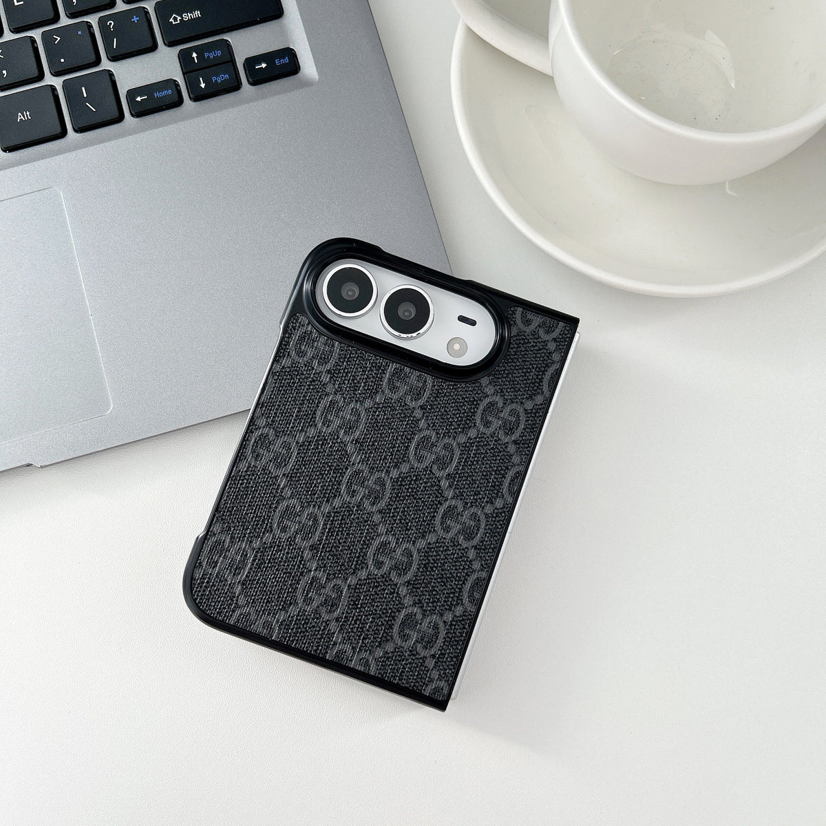 Traditional Design Phone Case For iPhone Duo