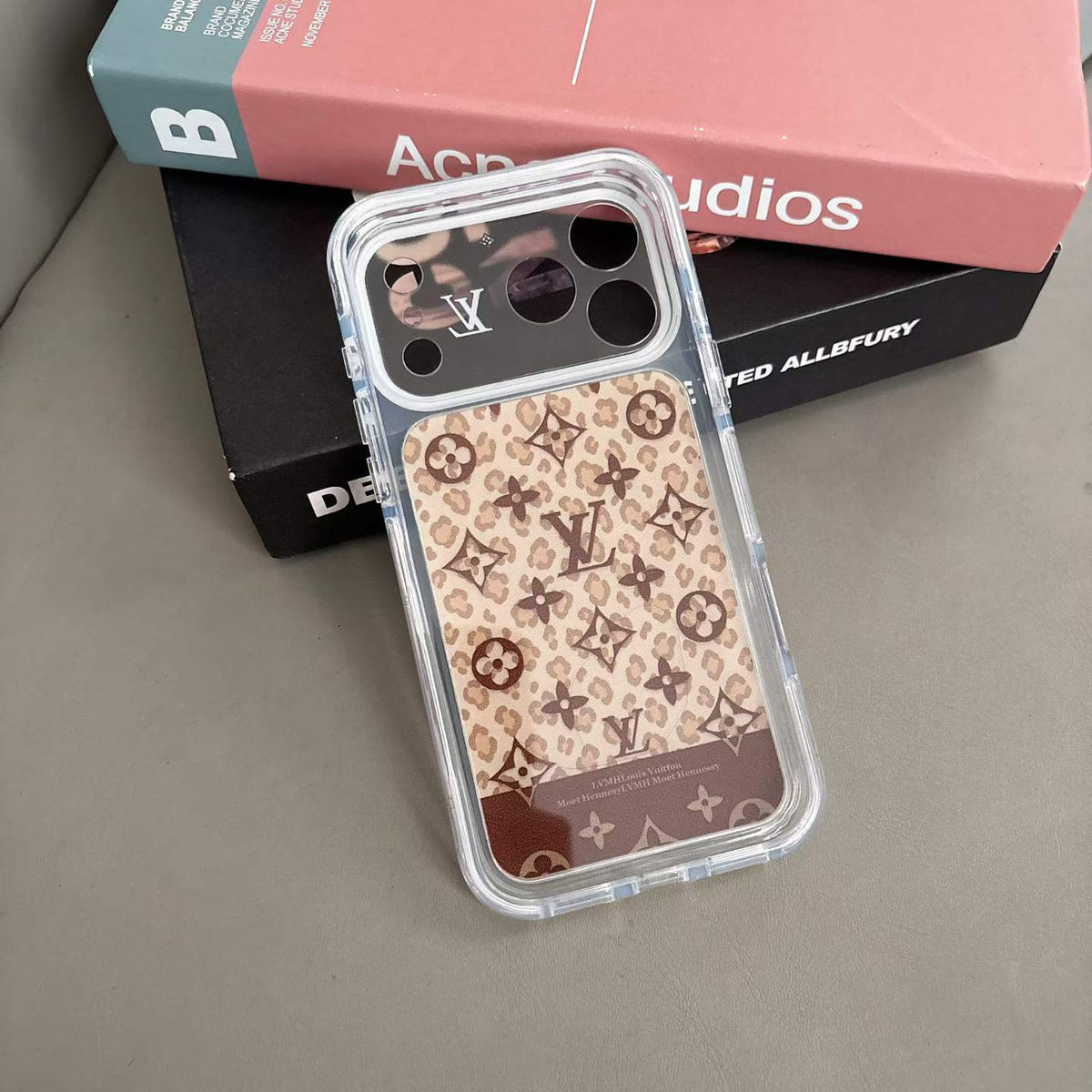 Leopard Love Design Fancy Phone Case