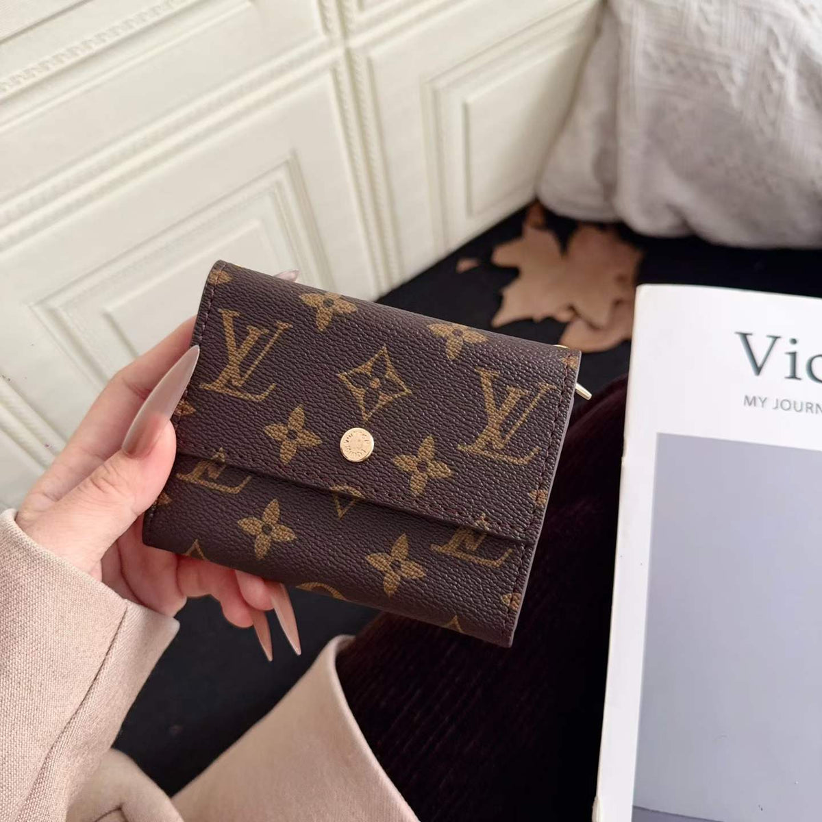 Traditional Square Design Cute Wallet