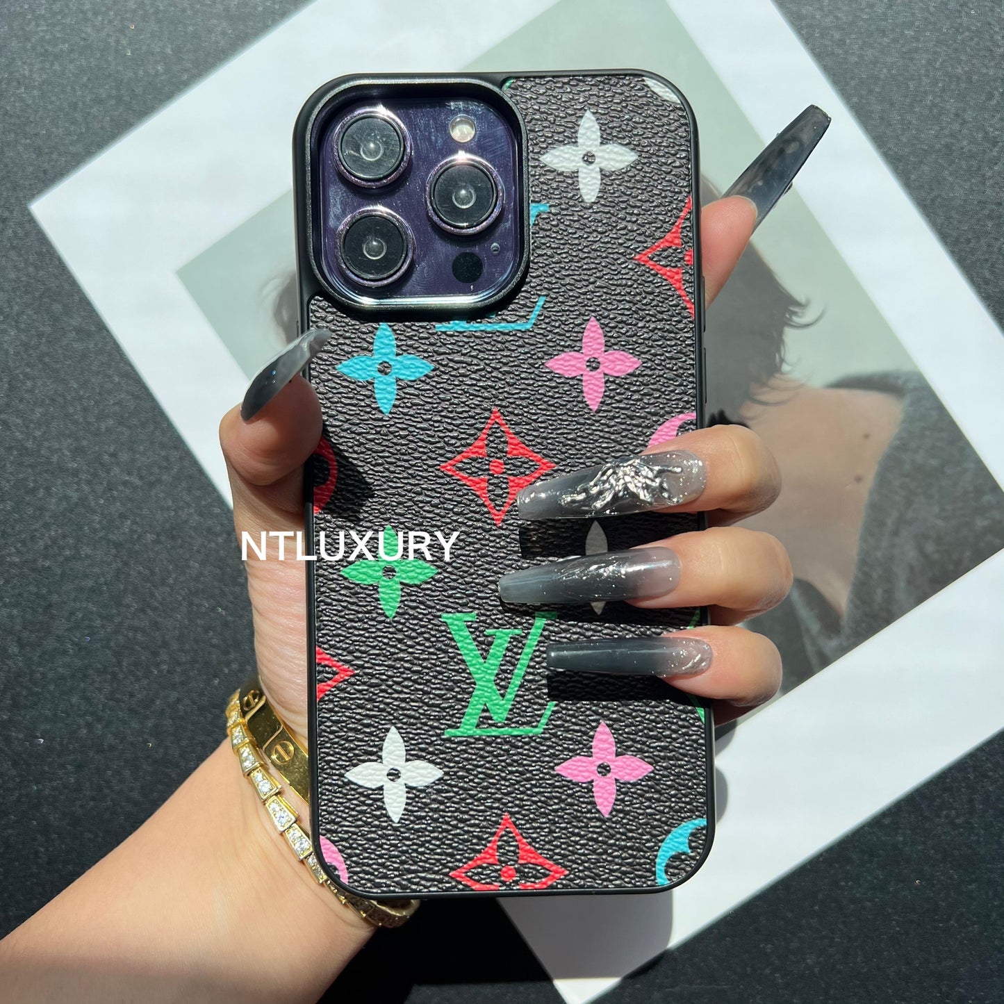 Traditional Love Phone Case (Fancy Big Love - Black)