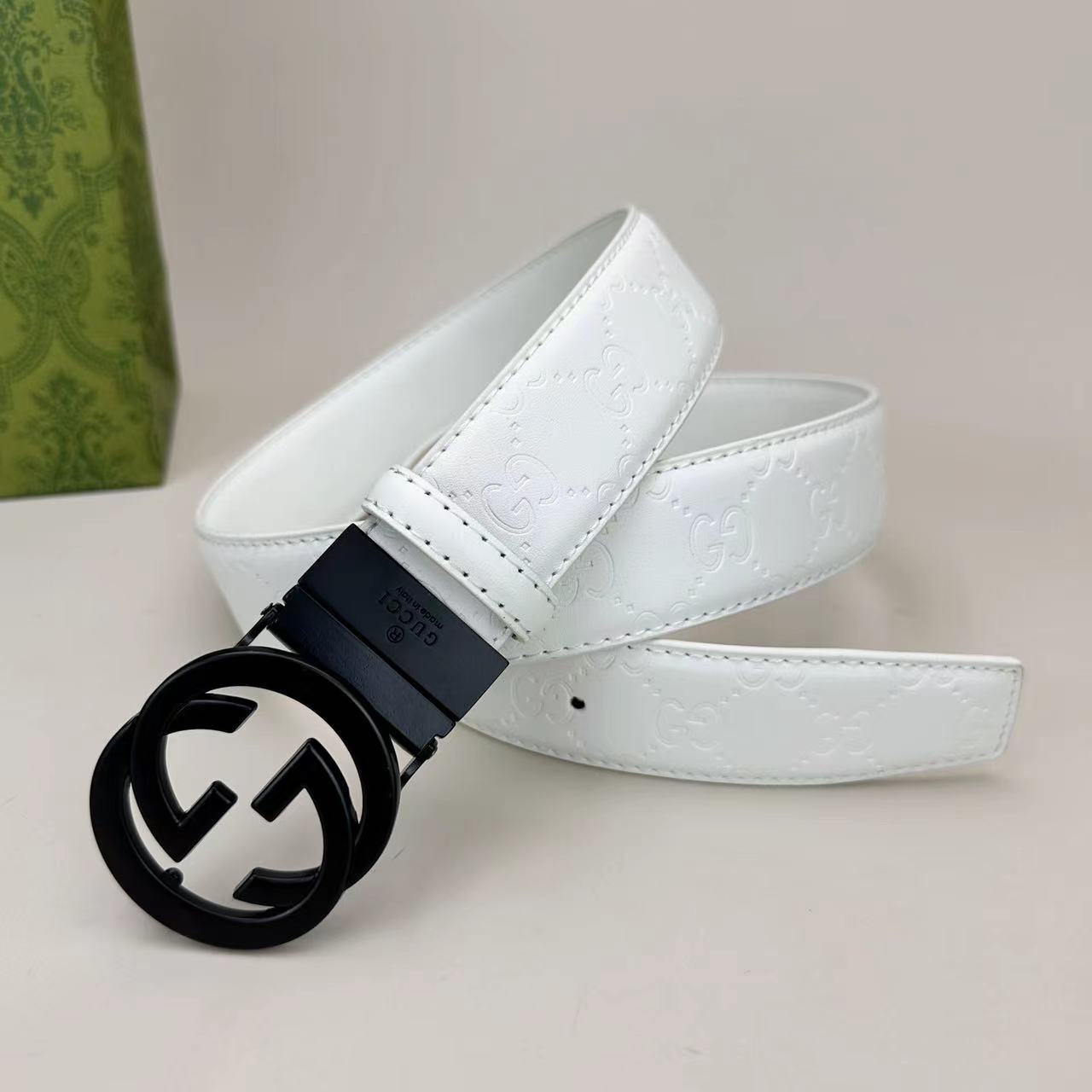Circle Design Good Belt (White)
