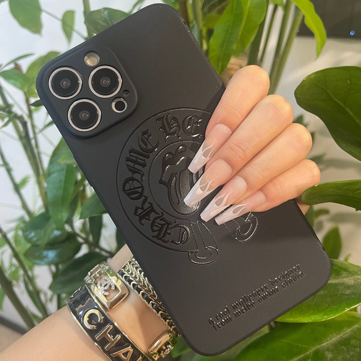 Coque de téléphone noire tendance (Cœur et lèvres)