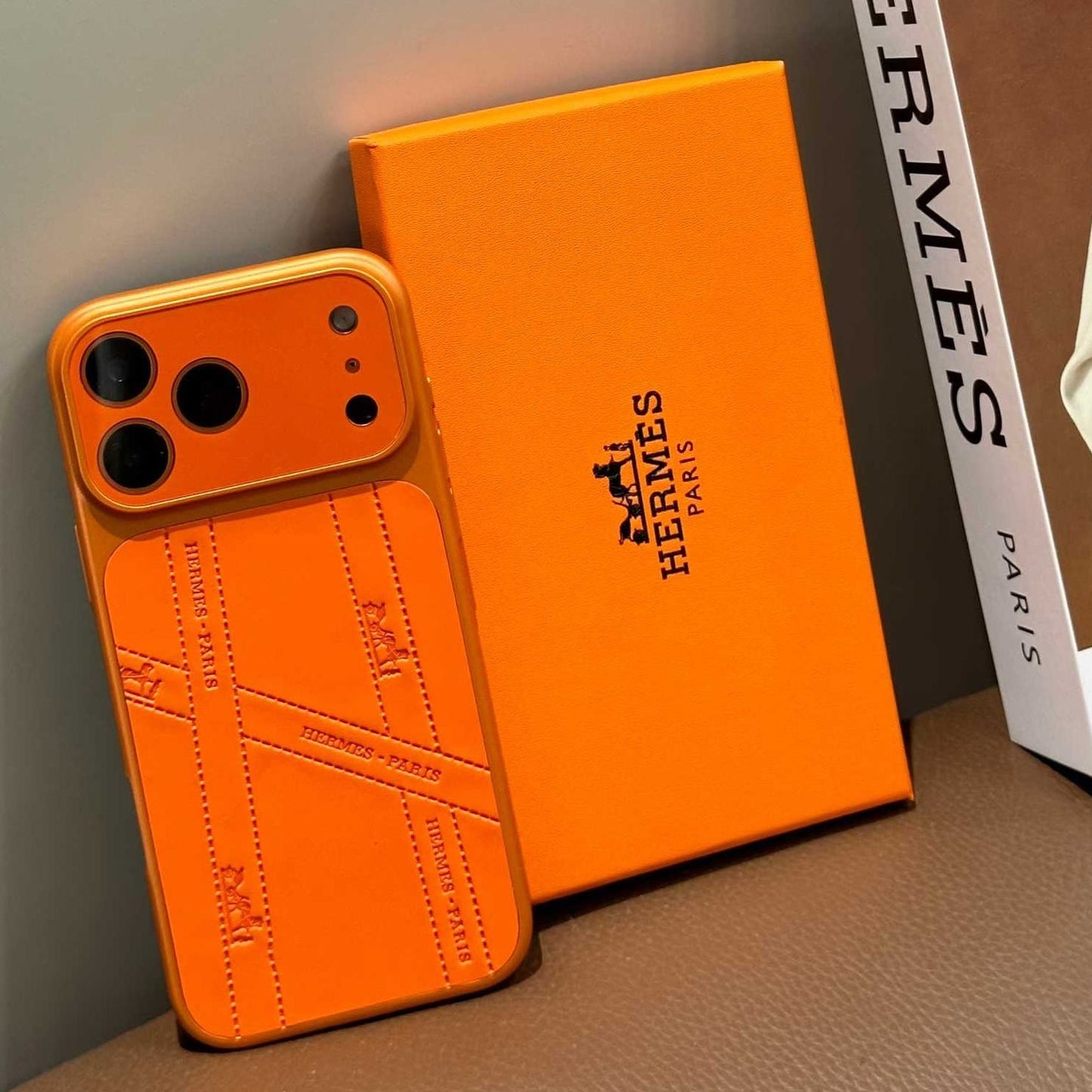 Orangensaft-Handyhülle im ausgefallenen Design