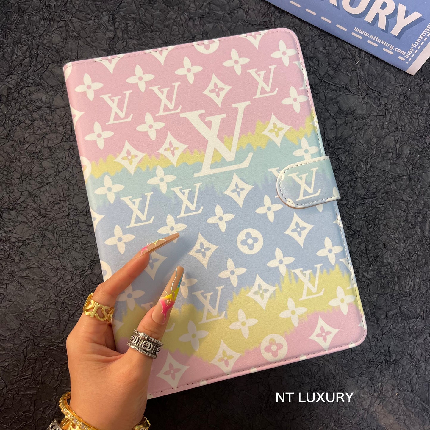 Jolie coque fantaisie pour iPad (Ombre Amour)
