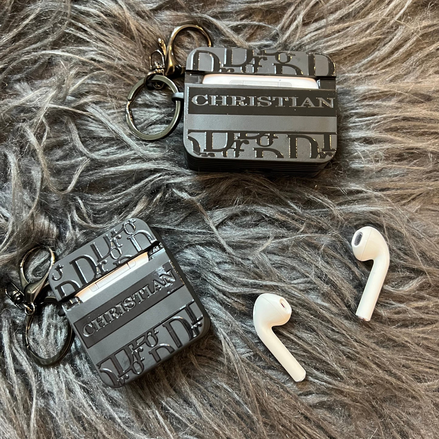 Schwarze trendige AirPods Hülle (Niedlich D)