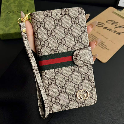 Traditional Phone Case With Purse Design