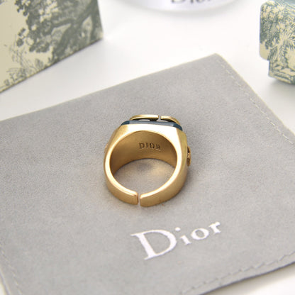 Bague ouverte simple et vintage