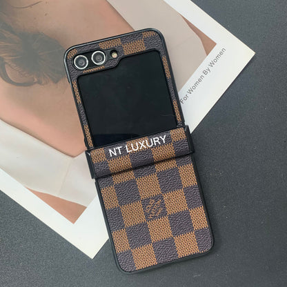 Coque Samsung motifs floraux traditionnels pour la série Z-Flip
