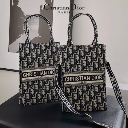 Fancy Adore Design Phone Bag