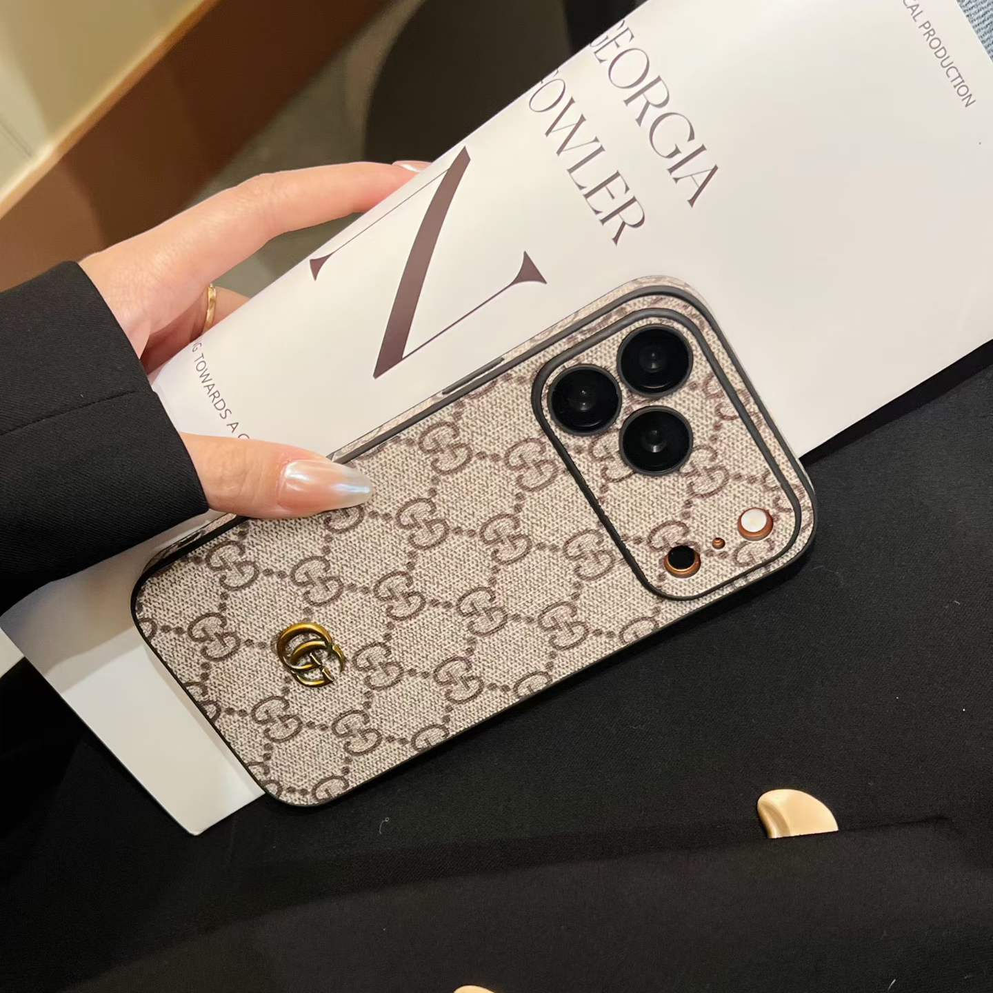 Traditional Good With Camera Protection