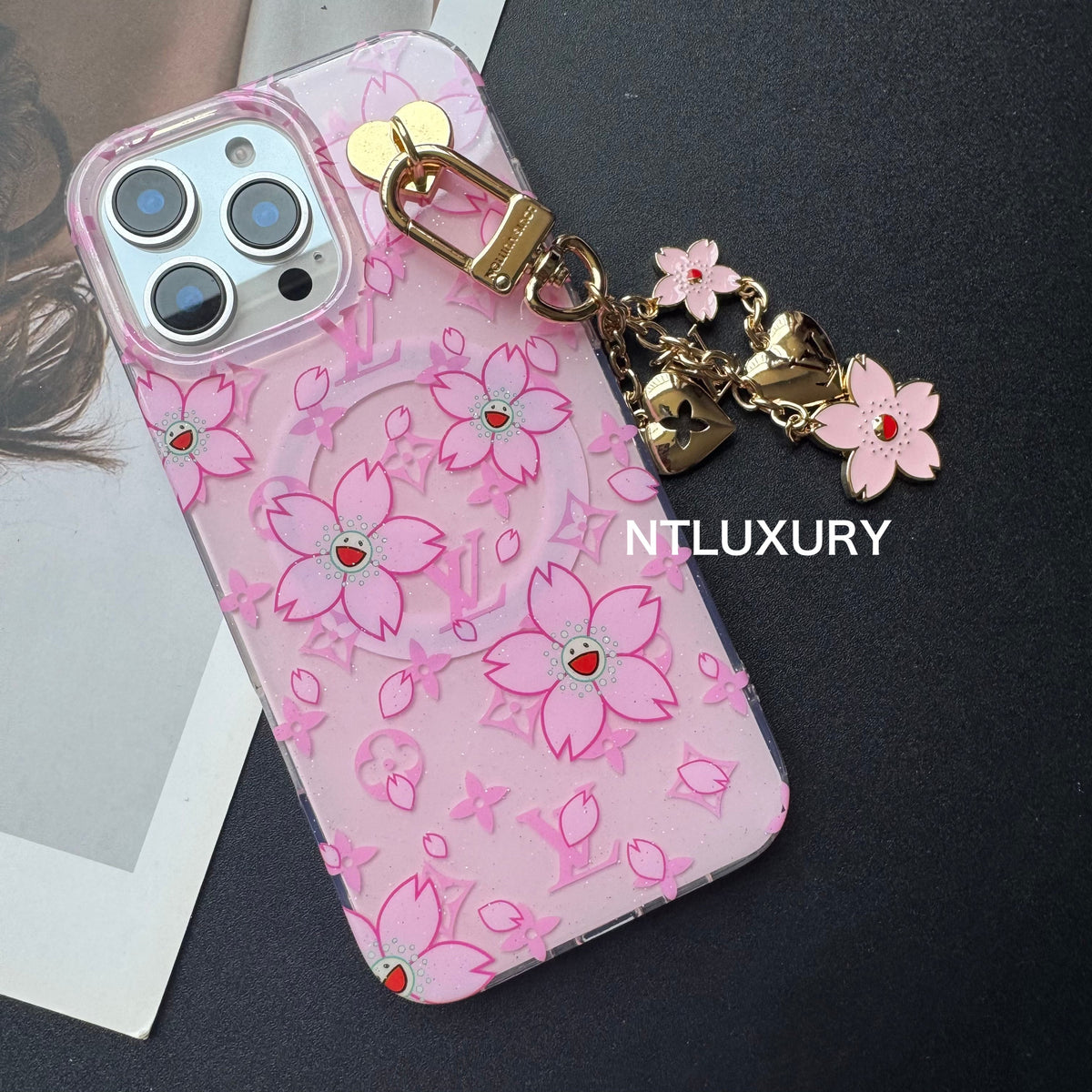 Love Sunflower MagSafe Phone Case With Chain