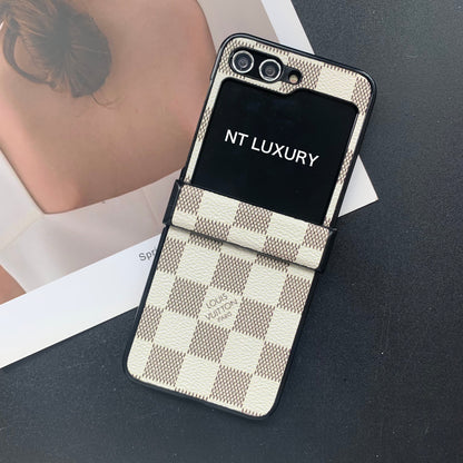 Coque Samsung motifs floraux traditionnels pour la série Z-Flip