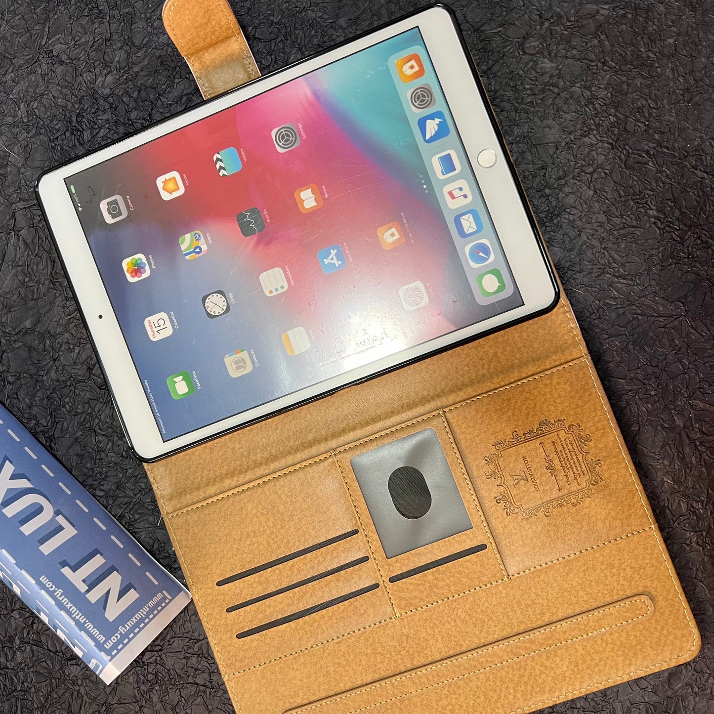 Cute Fancy iPad Case (Black Love)