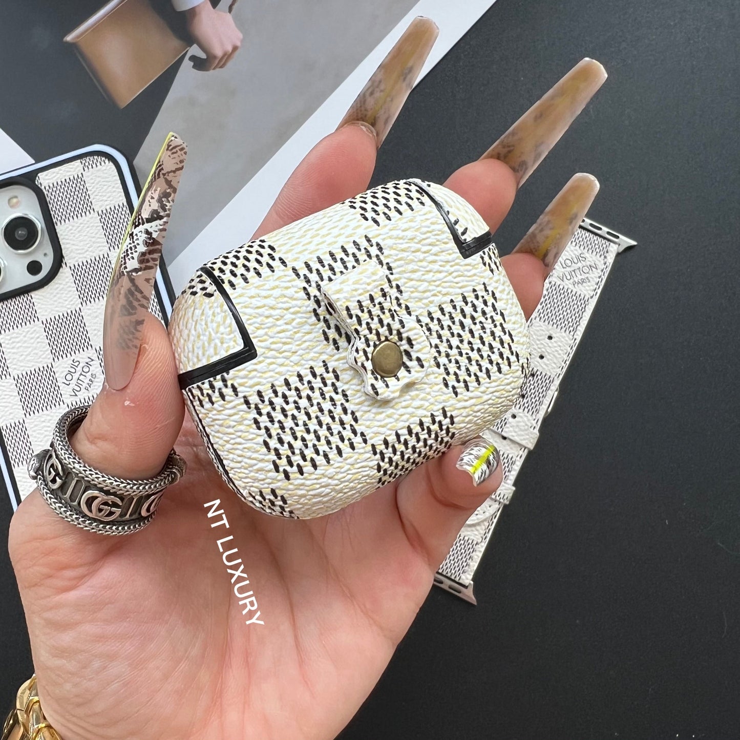 Traditional Touch Airpods Case (White)