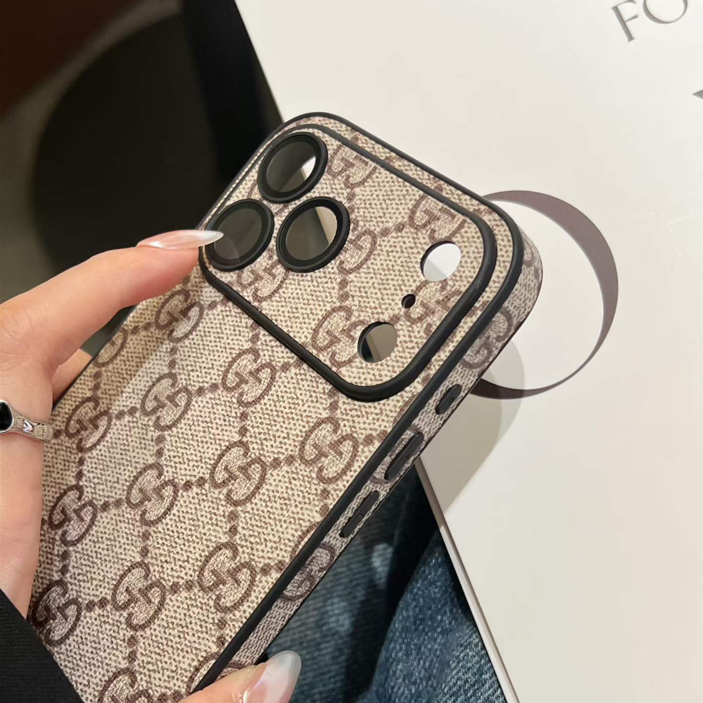 Traditional Good With Camera Protection