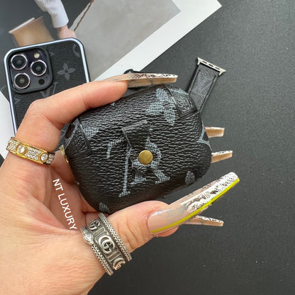 Coque AirPods Traditional Touch (Black Love)