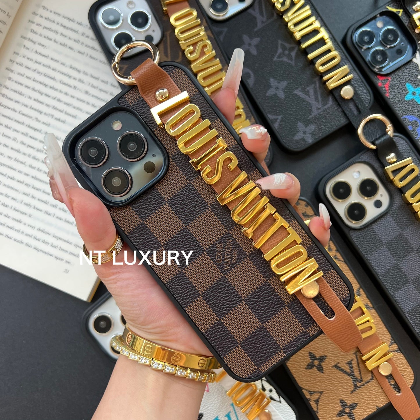 Coque iPhone motif taille d'amour