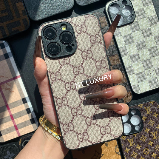 Coque de téléphone traditionnelle avec protection d'appareil photo (Bon)
