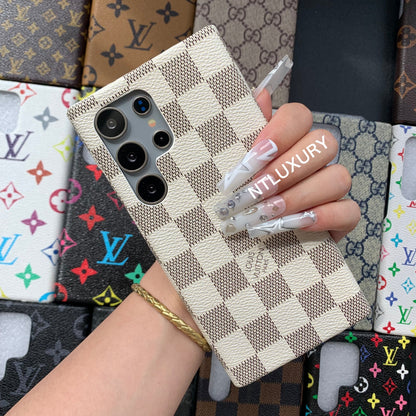 Traditionelle Liebe Samsung Hülle (weiß vergittert)