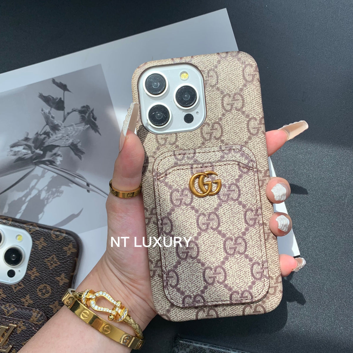 Coque de téléphone à motif cœur avec porte-monnaie