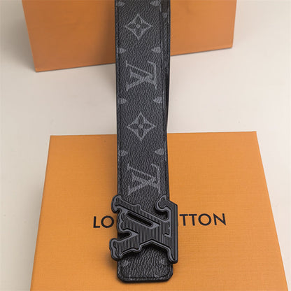 Horizontal Textured Buckle Belt (Black Pattern)