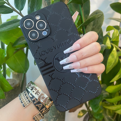 Black Trendy Phone Case ( Love Me )
