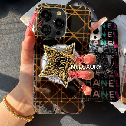 Midnight Queen iPhone Hülle mit drehbarem MagSafe Halter