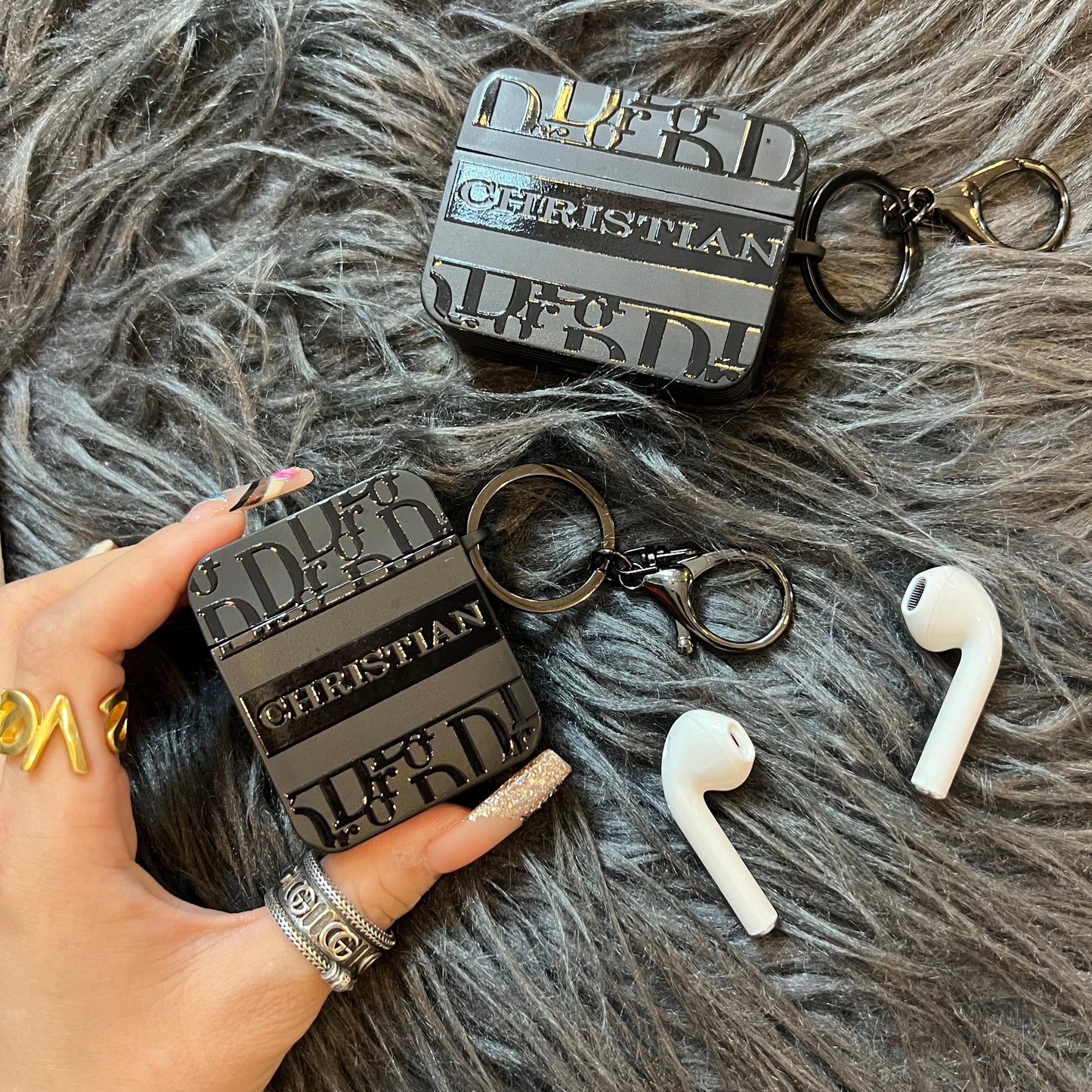 Schwarze trendige AirPods Hülle (Niedlich D)