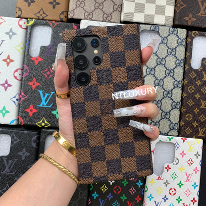 Traditional Love Samsung Case (Brown Latticed)
