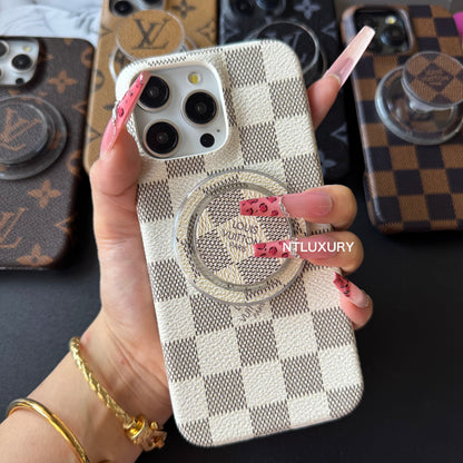 Traditional Love Phone Case with MagSafe Holder For iPhone (White Latticed)