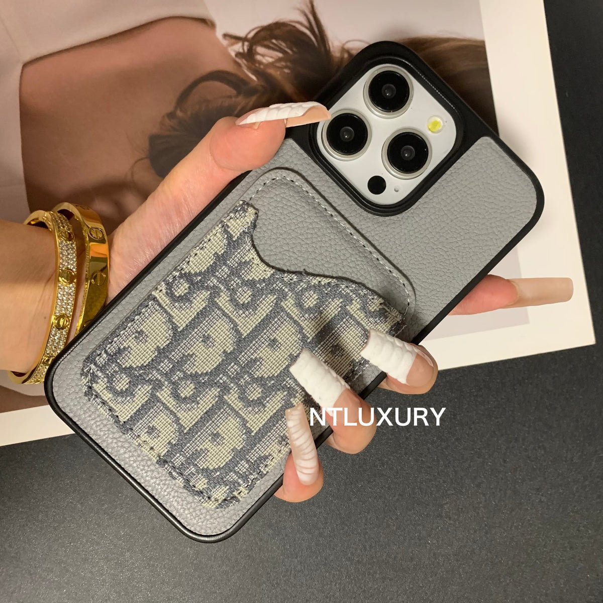 Magsafe Card Pocket Design Phone Case (Dove)