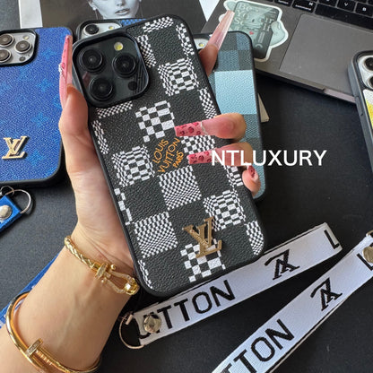 Only Love Design iPhone Hülle mit Riemen